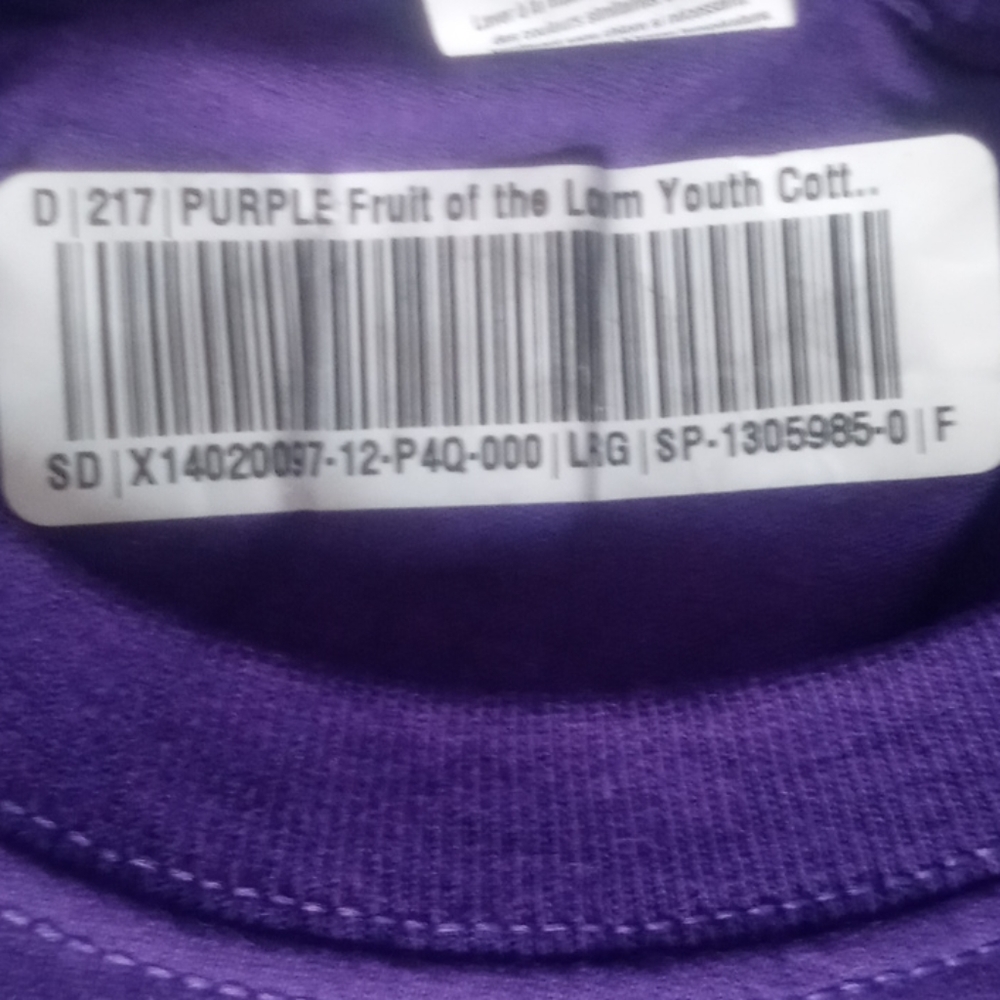 T-Shirt - Picture 4 of 4